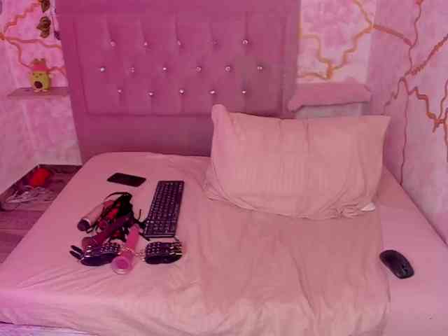 MelodyDhh webcam