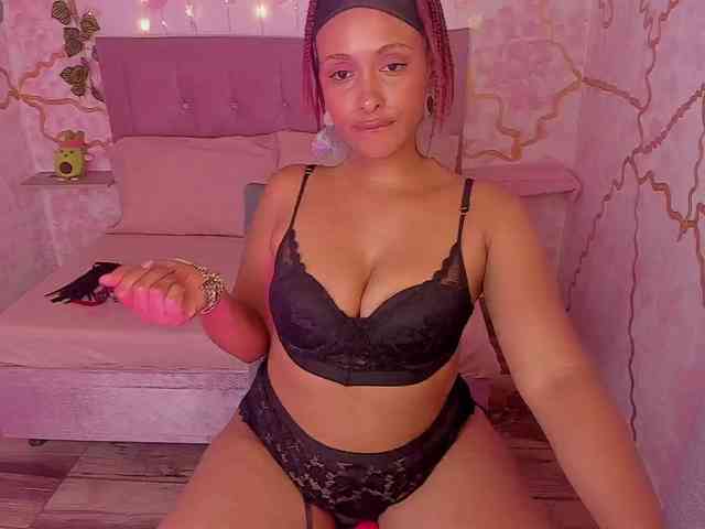 MelodyDhh webcam
