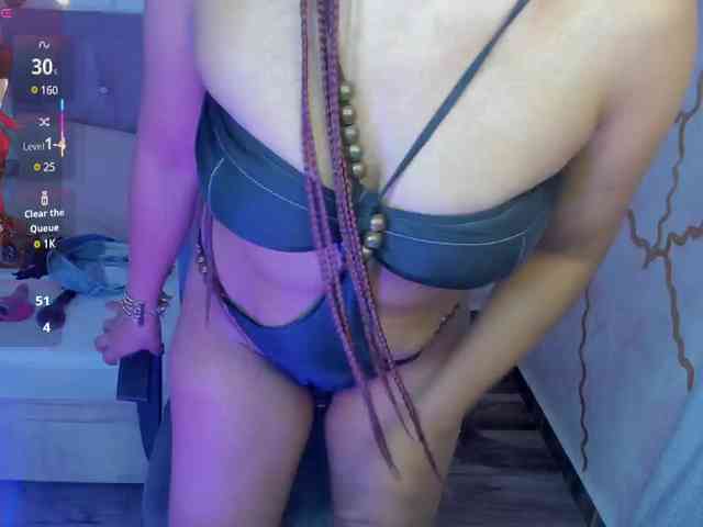 MelodyDhh webcam