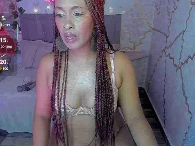 MelodyDhh webcam