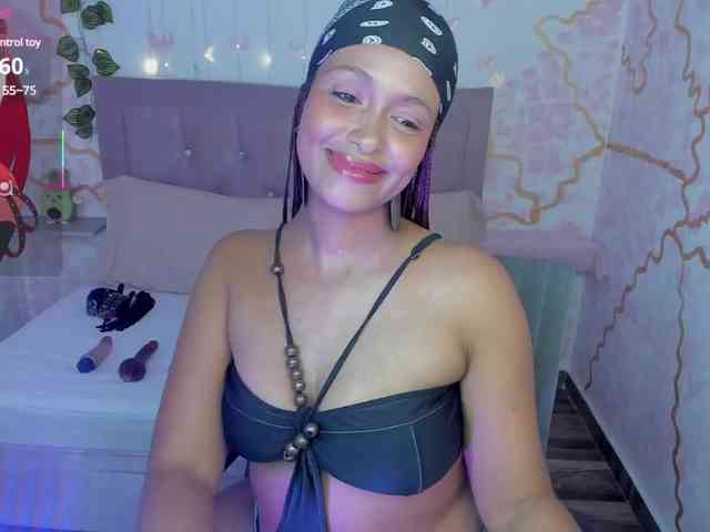 MelodyDhh webcam