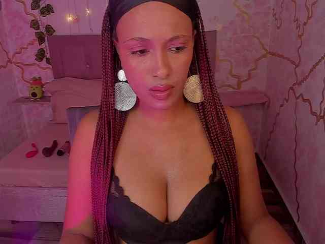 MelodyDhh webcam