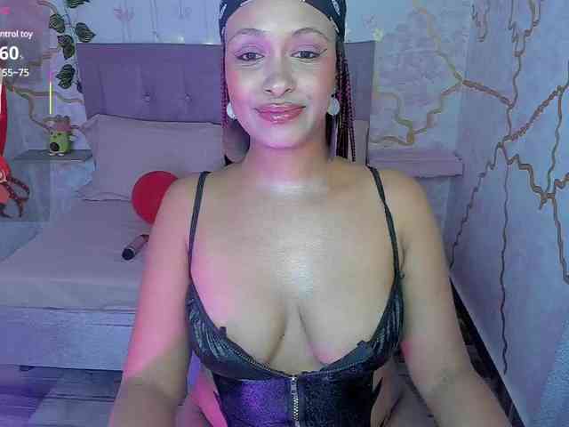 MelodyDhh webcam