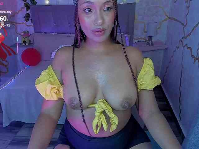MelodyDhh webcam