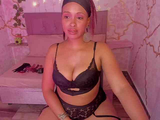 MelodyDhh webcam