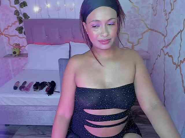 MelodyDhh webcam