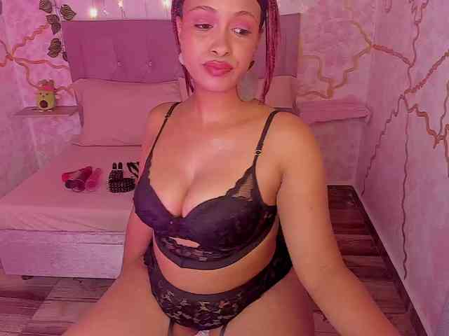 MelodyDhh webcam