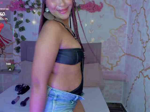 MelodyDhh webcam