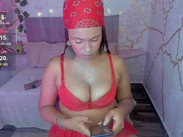 MelodyDhh webcam
