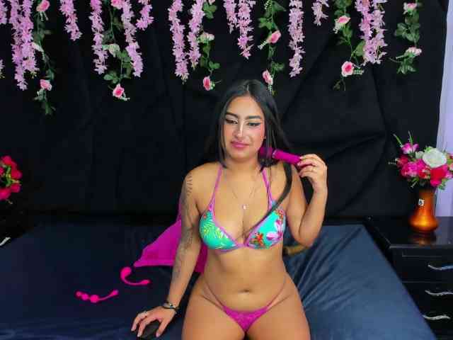 KendraFerreti webcam
