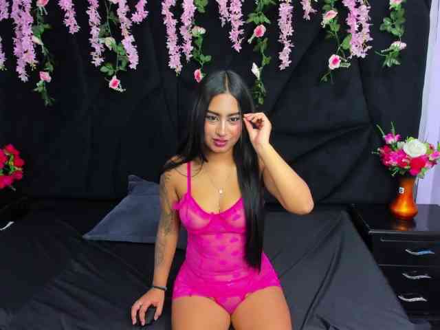 KendraFerreti webcam