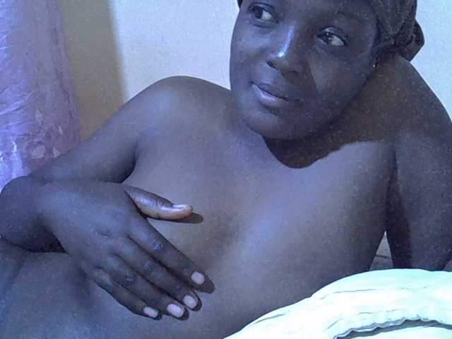 Sexy-melody's BongaCams show and profile