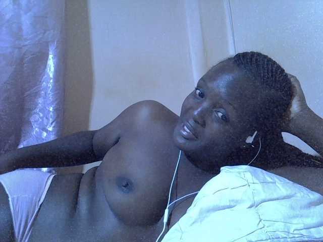 Sexy-melody's BongaCams show and profile