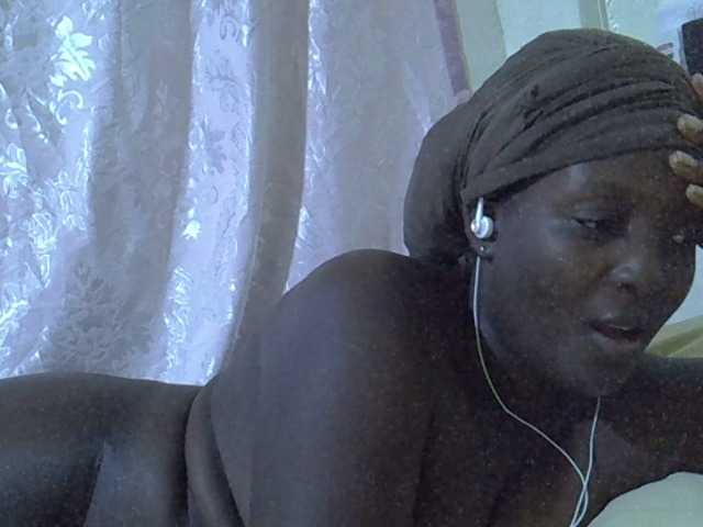 Sexy-melody's BongaCams show and profile