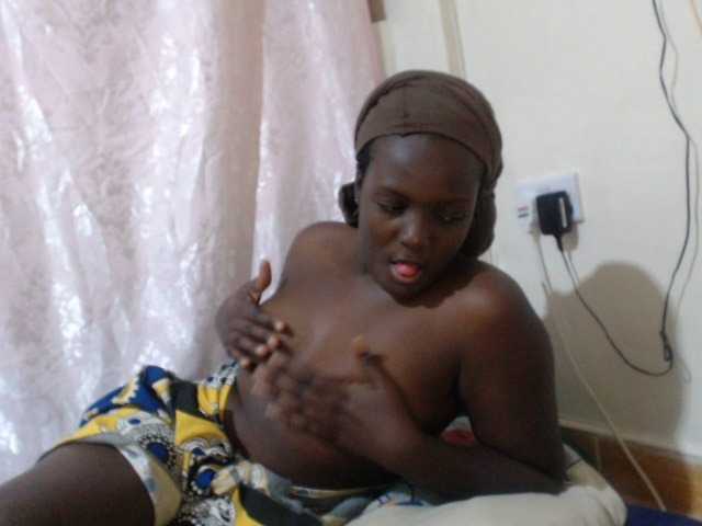 Sexy-melody's BongaCams show and profile