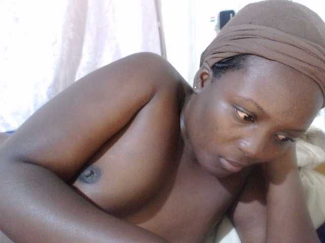 Sexy-melody's BongaCams show and profile