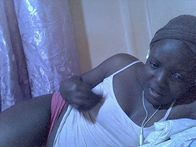 Sexy-melody's BongaCams show and profile