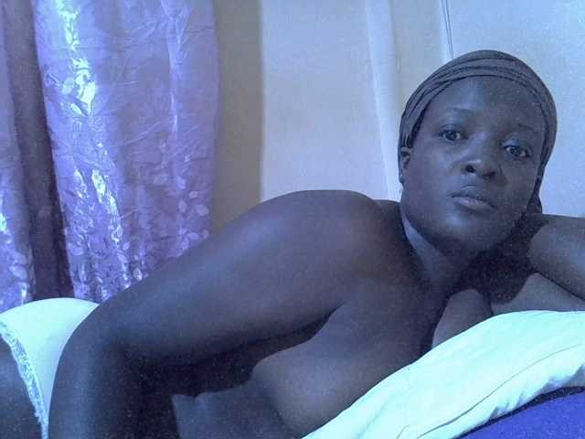 Sexy-melody's BongaCams show and profile