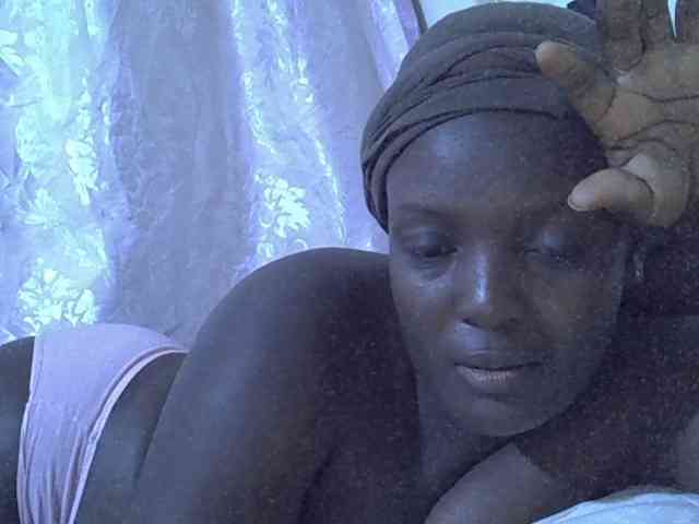 Sexy-melody Live Webcam on BongaCams