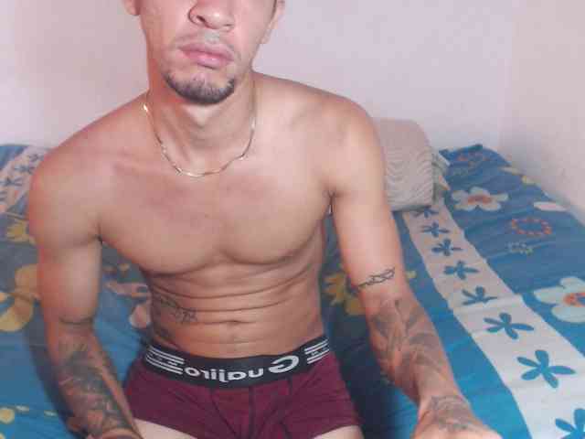 couplehotfantasies webcam