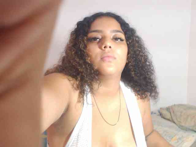 couplehotfantasies webcam