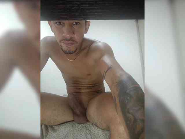couplehotfantasies webcam