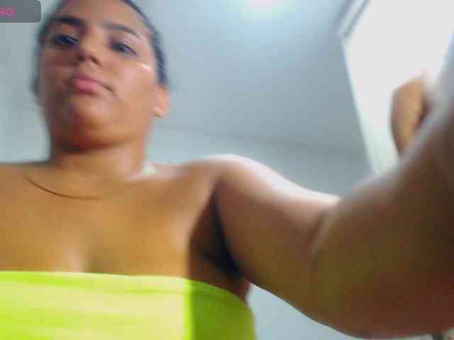 couplehotfantasies webcam