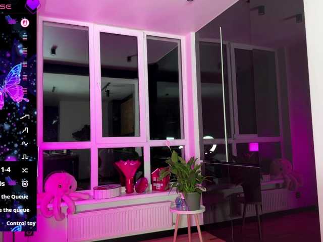 SweetieTati's BongaCams show and profile