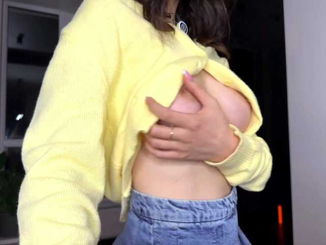 SweetieTati's BongaCams show and profile