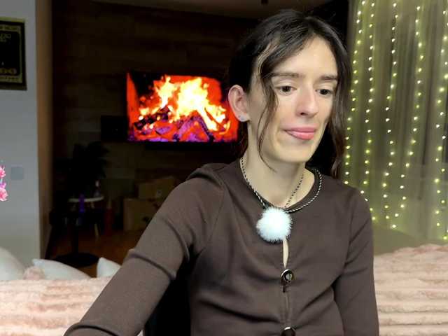 SweetieTati live cam