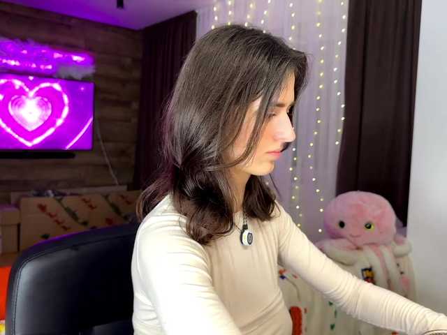 SweetieTati's BongaCams show and profile