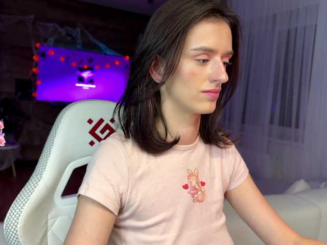 Masturbate to BongaCams's SweetieTati SweetieTati from BongaCams