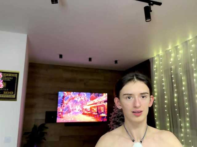 SweetieTati's BongaCams show and profile