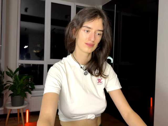 SweetieTati's BongaCams show and profile