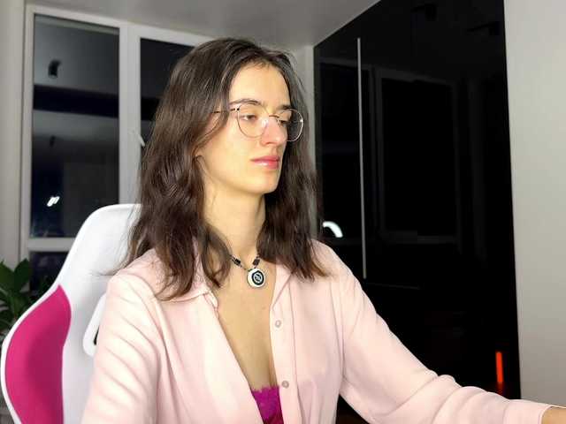 SweetieTati's BongaCams show and profile