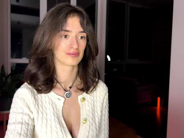 SweetieTati's BongaCams show and profile