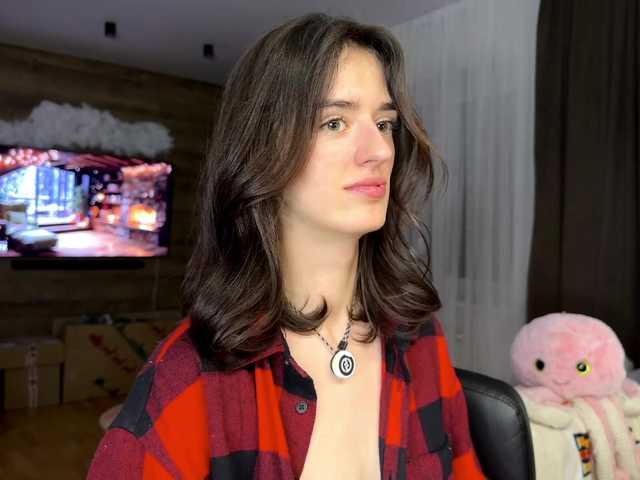 SweetieTati's BongaCams show and profile