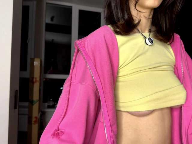 SweetieTati's BongaCams show and profile