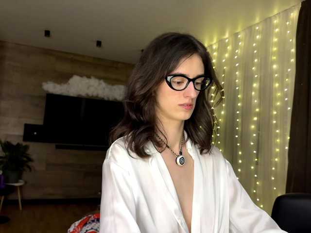 SweetieTati's BongaCams show and profile