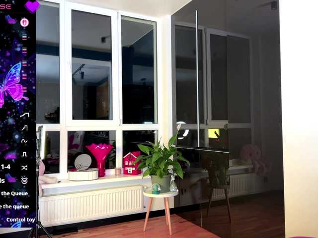 SweetieTati's BongaCams show and profile