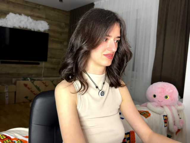 SweetieTati's BongaCams show and profile
