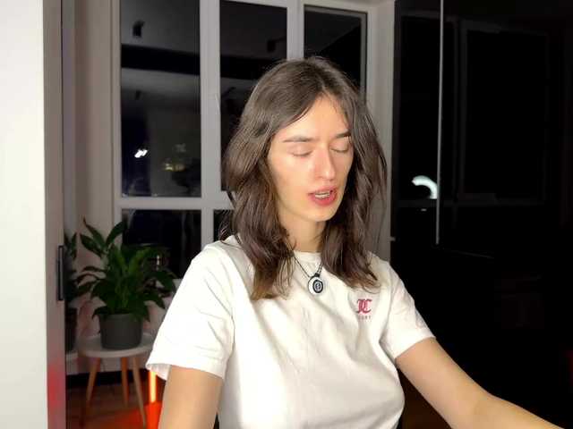 SweetieTati's BongaCams show and profile