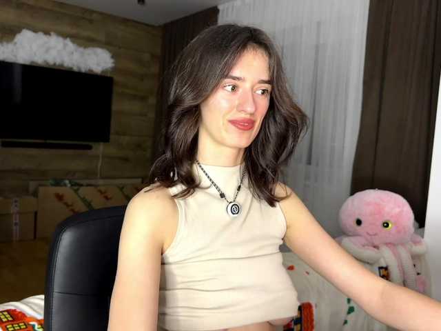 SweetieTati's BongaCams show and profile