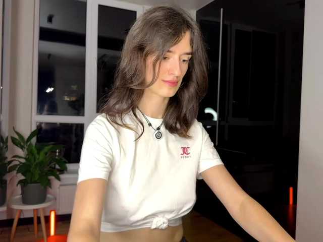 SweetieTati's BongaCams show and profile