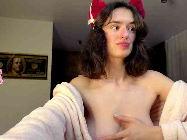SweetieTati webcam