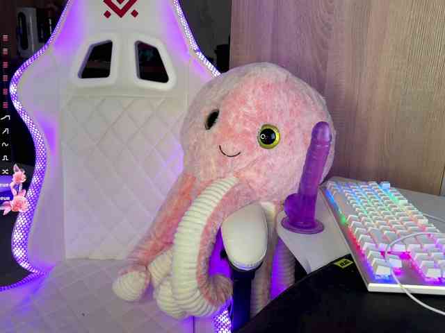 SweetieTati webcam