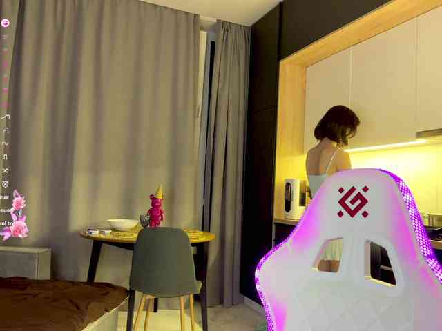 SweetieTati webcam