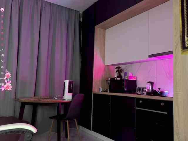 SweetieTati webcam