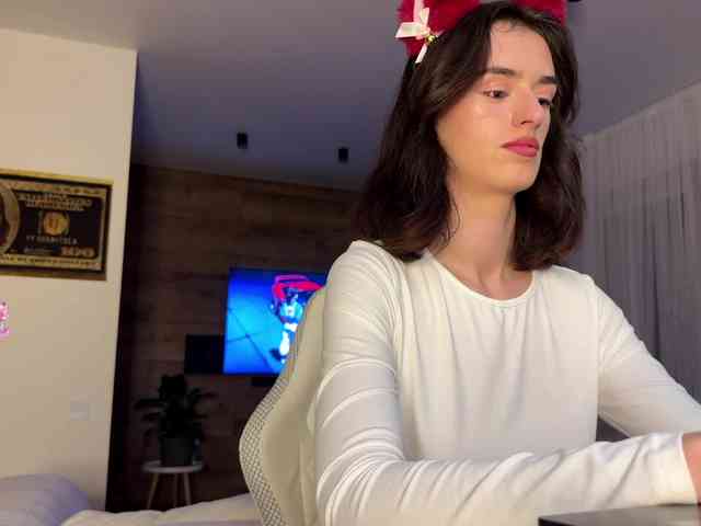 SweetieTati webcam