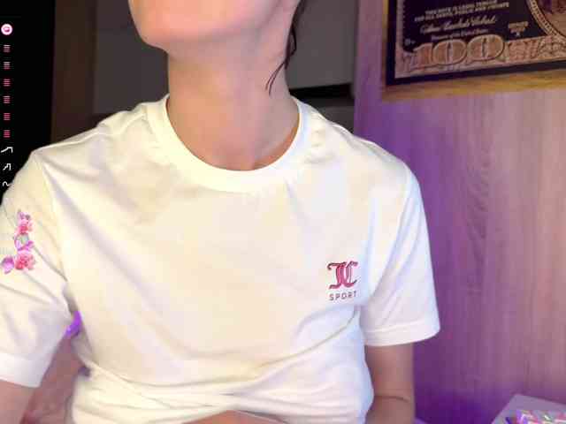 SweetieTati webcam